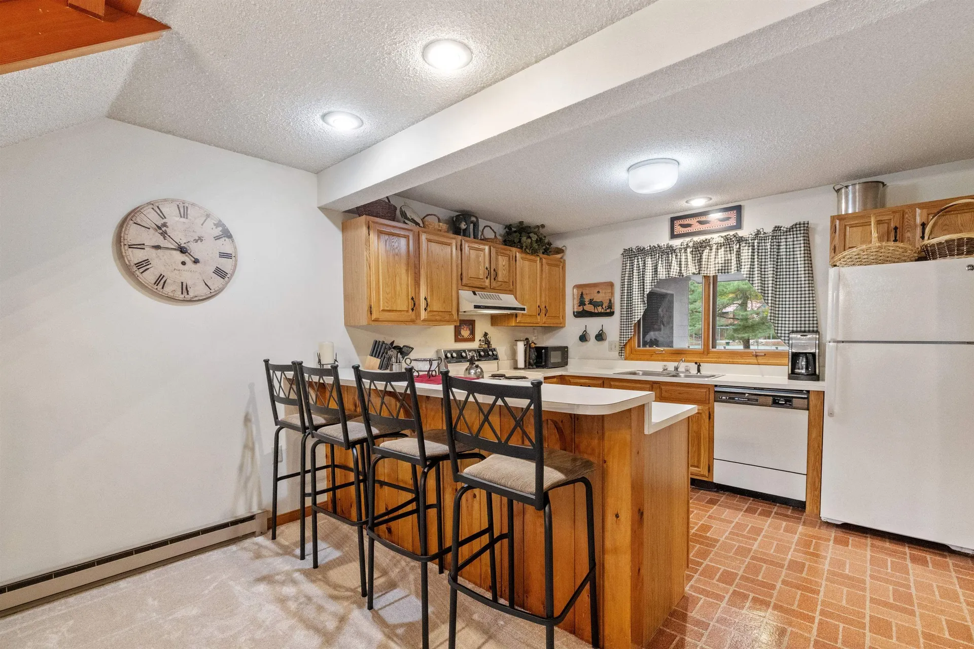 16 Riverfront Drive Woodstock NH 03262