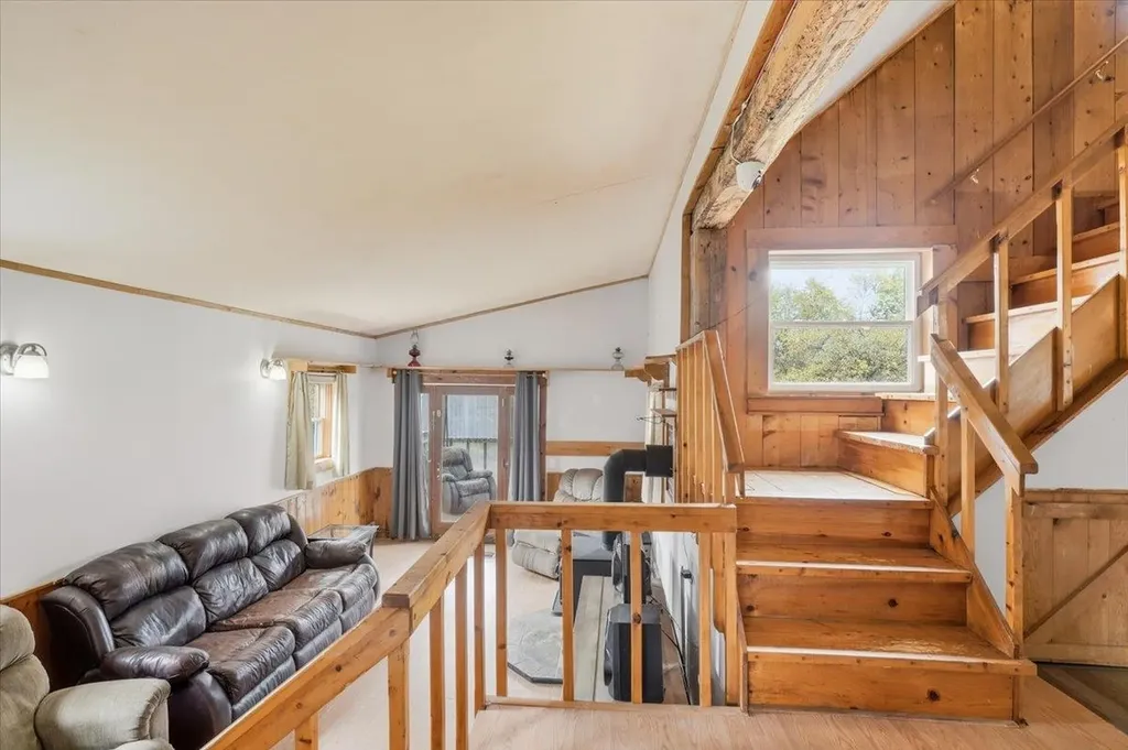 2233 Vt Route 232 Marshfield VT 05658