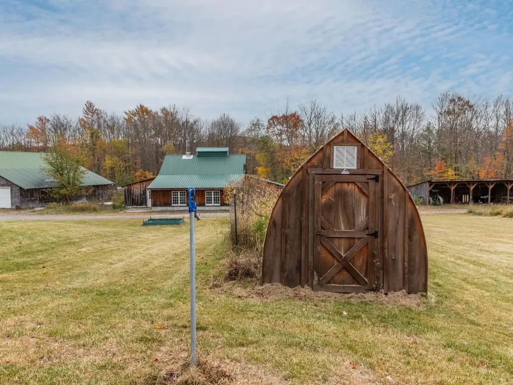 2334 Pumpkin Village Road Fairfield VT 05455