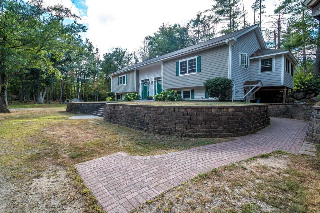 17 The Meadows Road Bartlett NH 03838