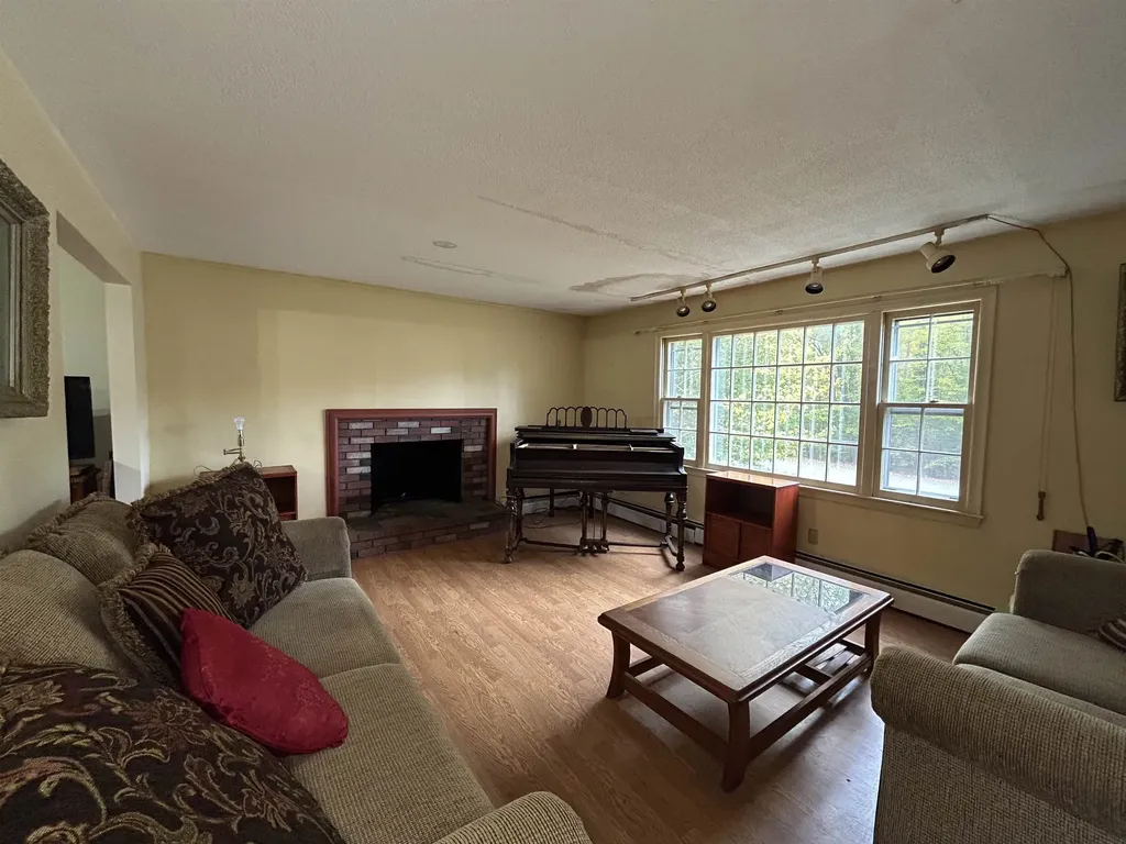 4 Jones Avenue Bow NH 03304