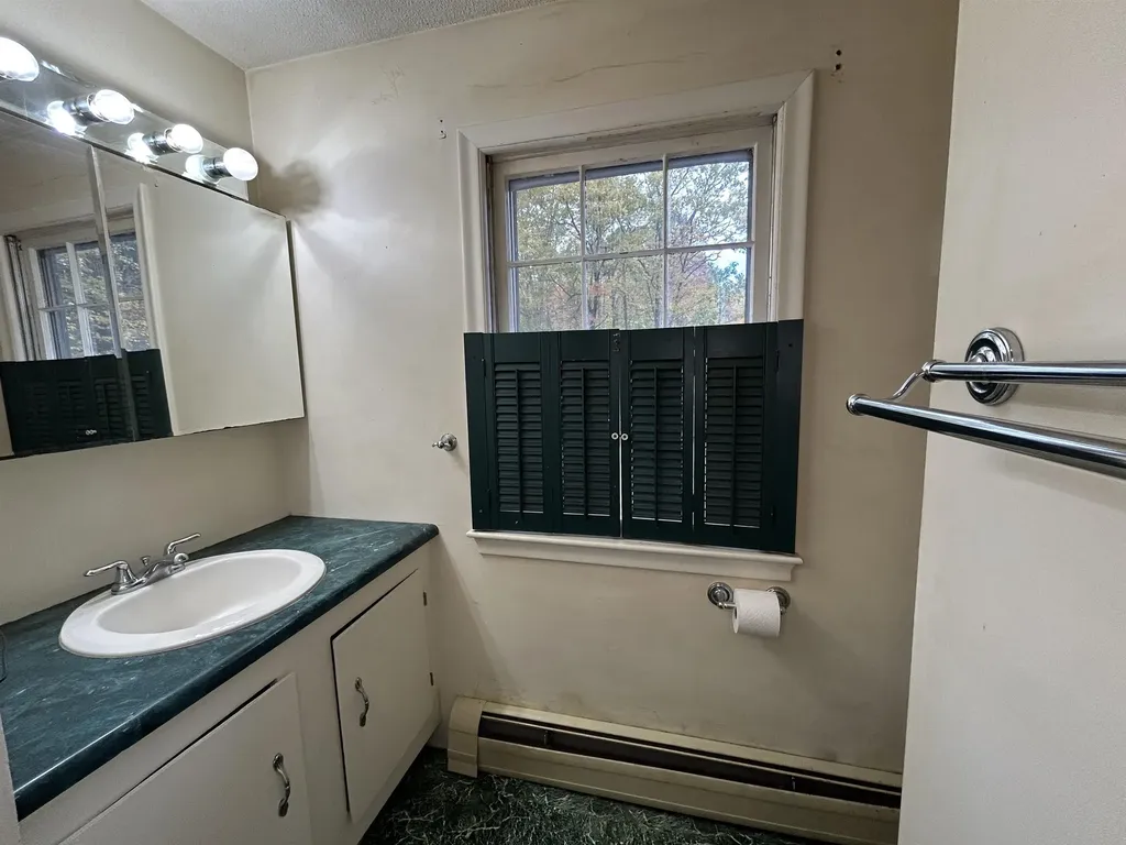 4 Jones Avenue Bow NH 03304