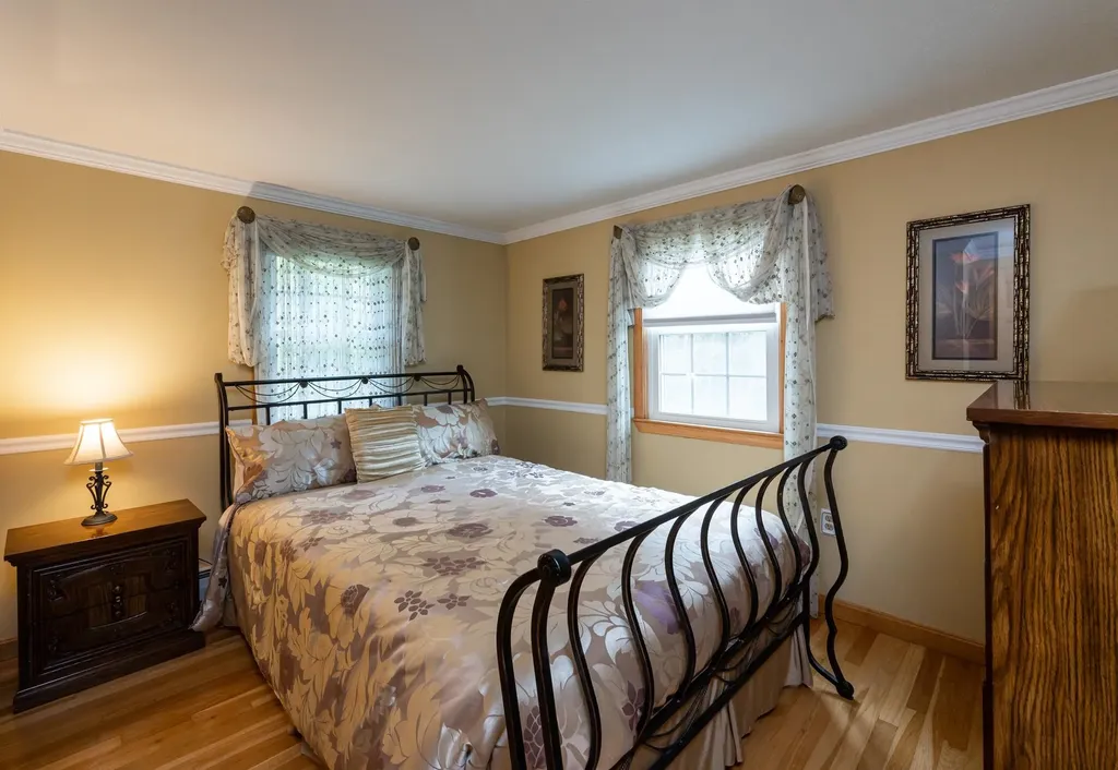 18 Stoney Lane Hudson NH 03051