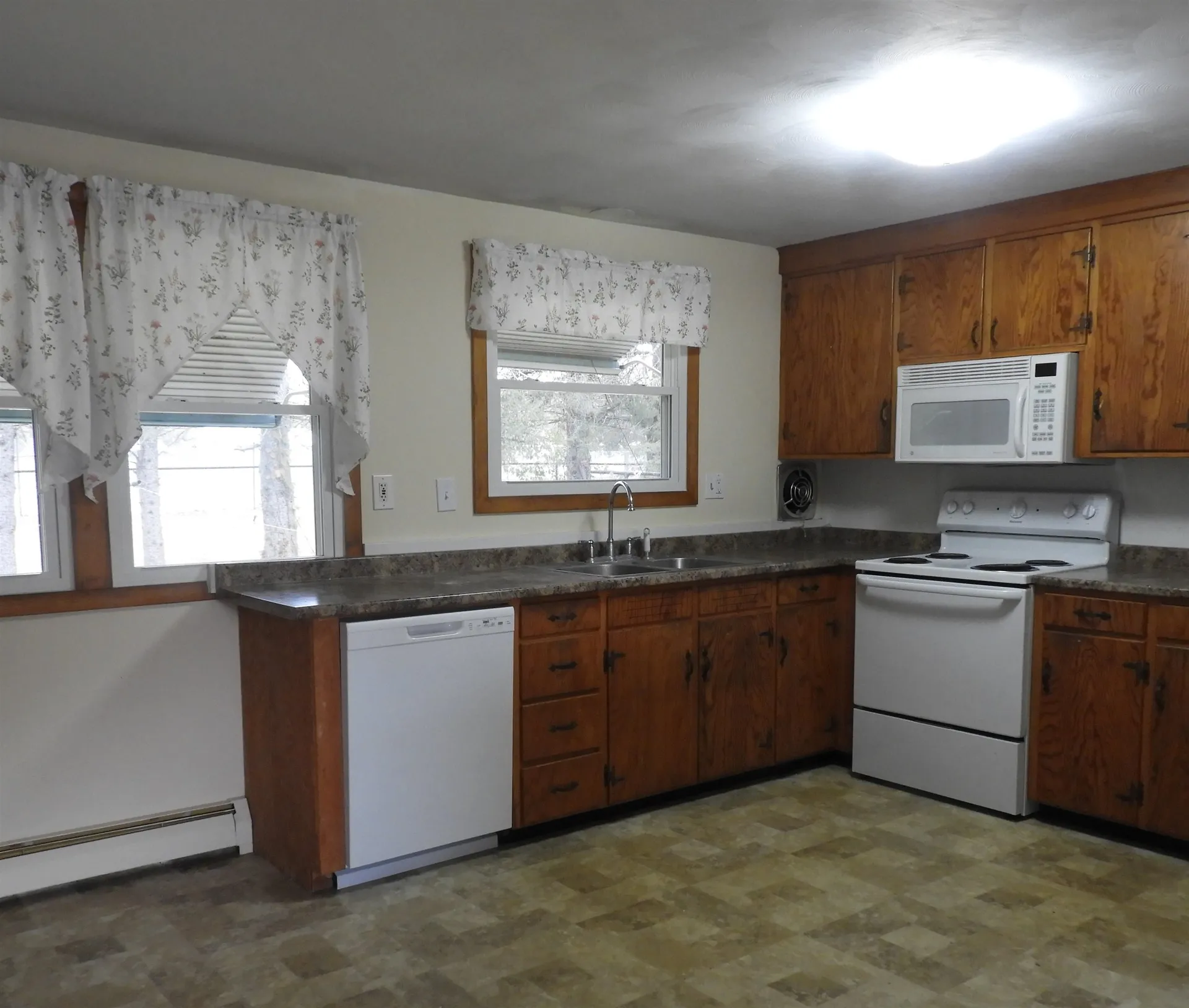 75 Hinsdale Heights Hinsdale NH 03451