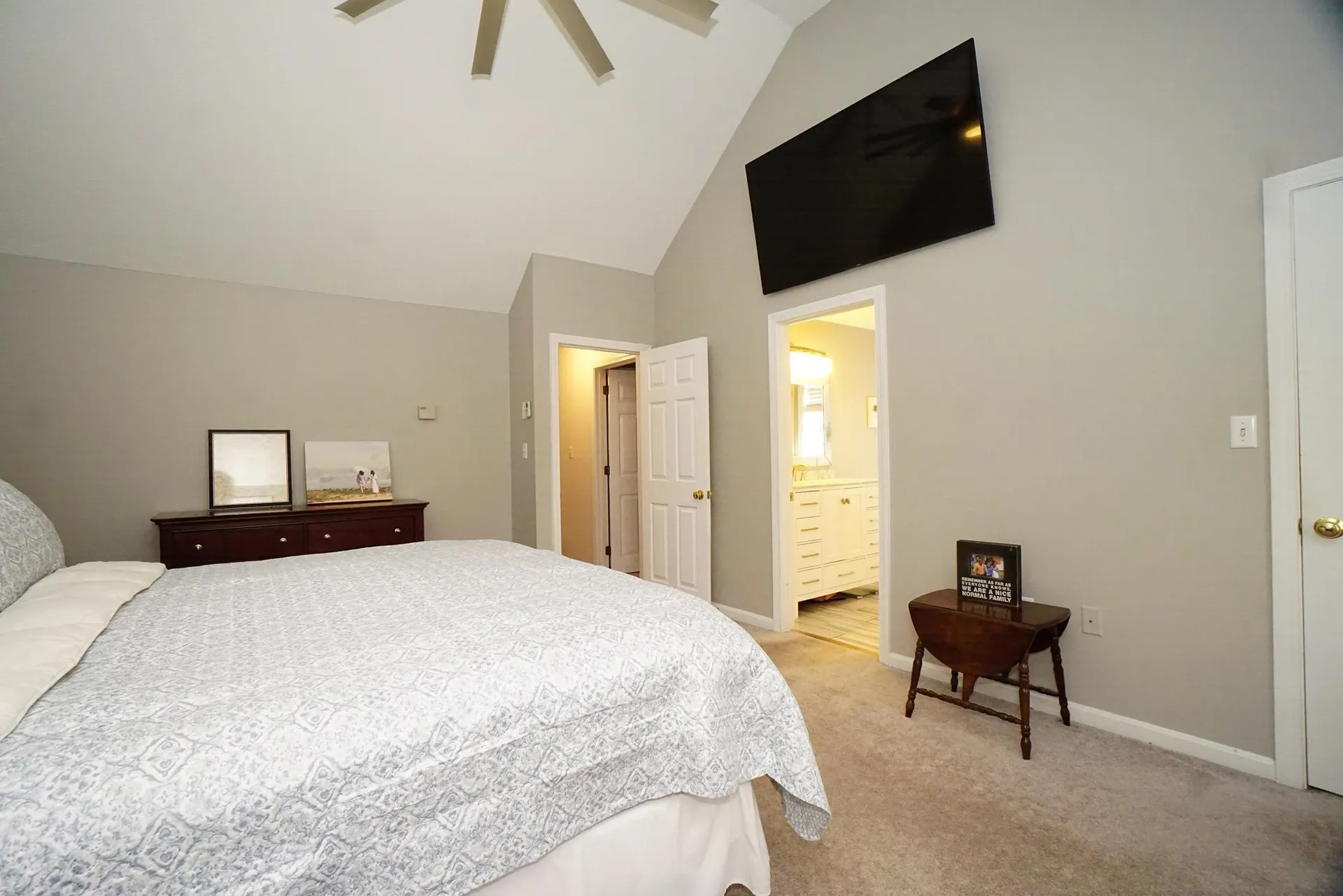 6 Gailor Lane Hooksett NH 03106