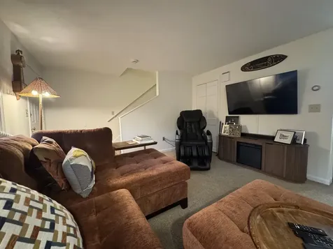 152 Porcupine Circle Salem NH 03079