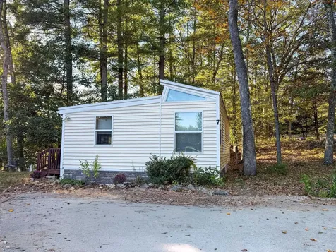 7 Nicholas Circle Danville NH 03819