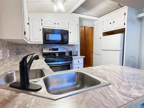 7 Nicholas Circle Danville NH 03819