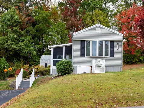 290 Calef Highway Epping NH 03042