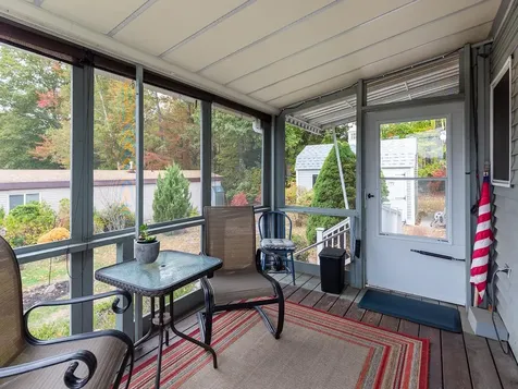 290 Calef Highway Epping NH 03042