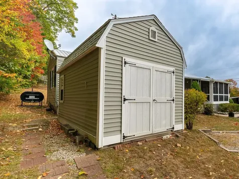 290 Calef Highway Epping NH 03042