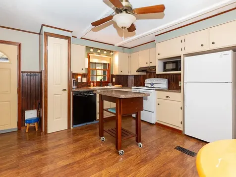 290 Calef Highway Epping NH 03042