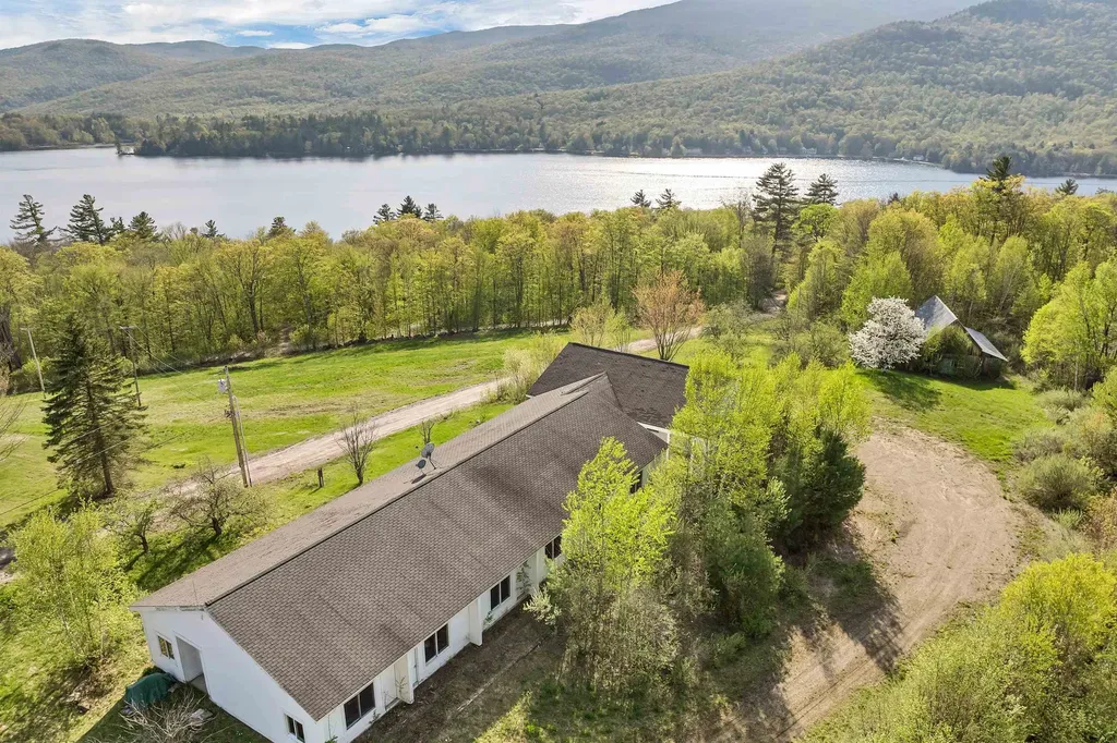 768 Doetown Road Rumney NH 03266