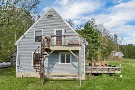 768 Doetown Road Rumney NH 03266