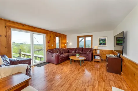 768 Doetown Road Rumney NH 03266