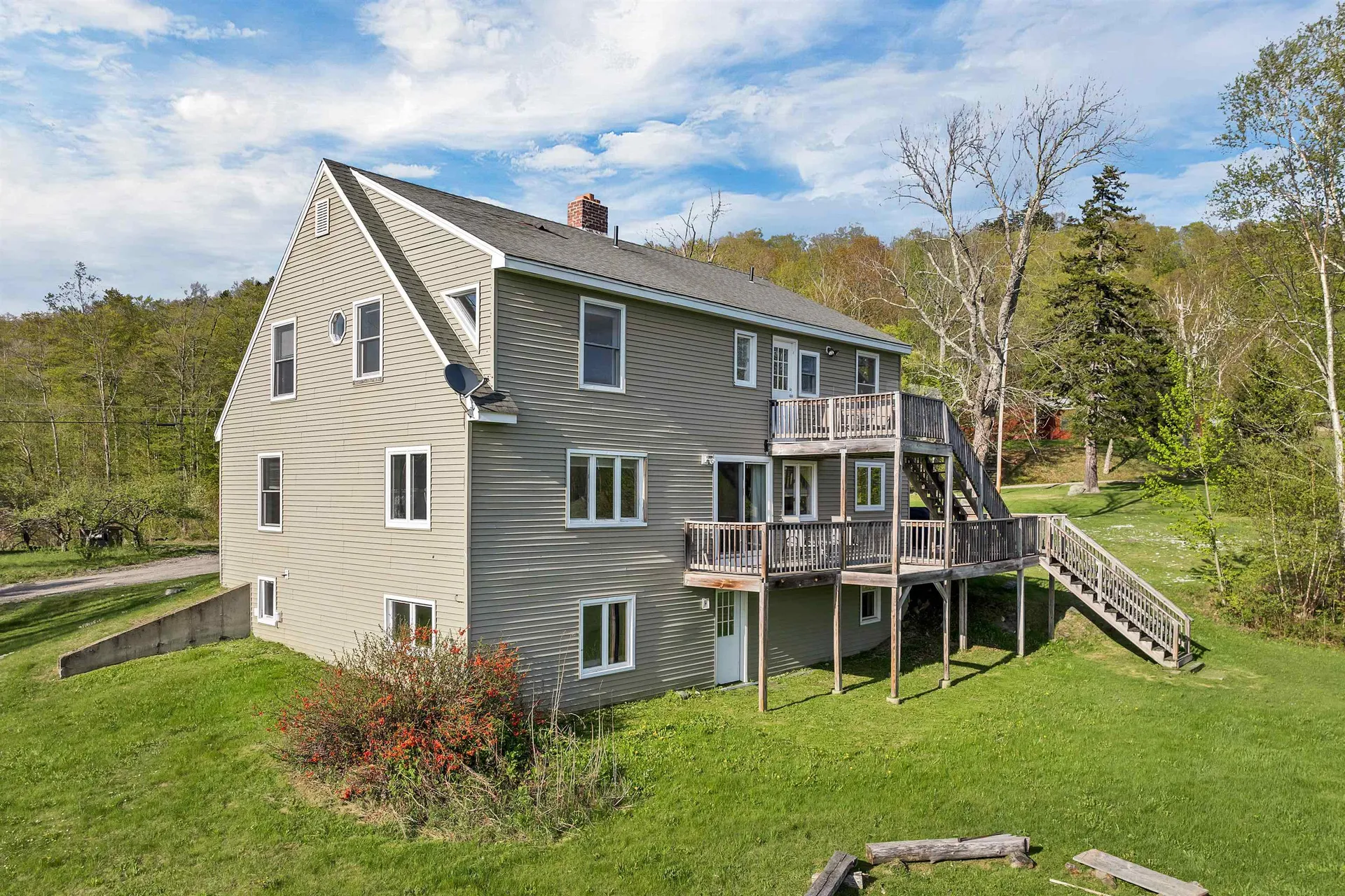768 Doetown Road Rumney NH 03266