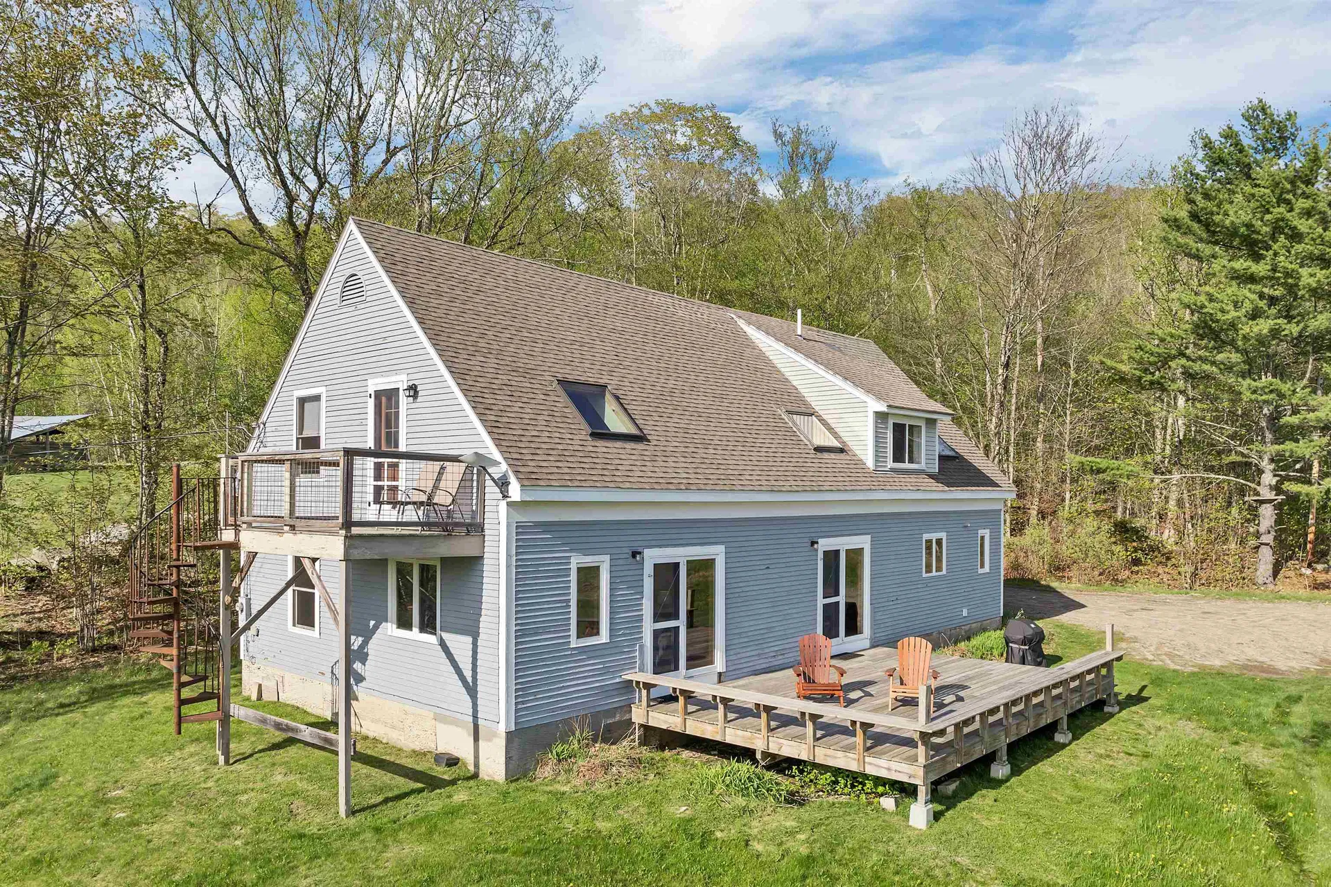 768 Doetown Road Rumney NH 03266