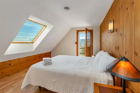 768 Doetown Road Rumney NH 03266