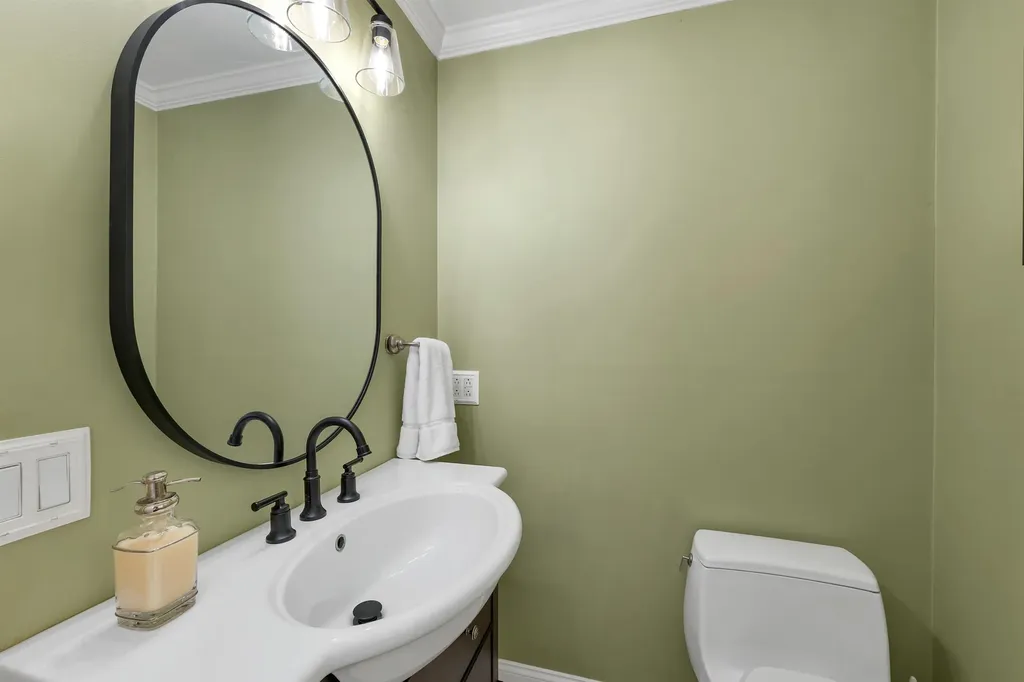 2 Farrwood Drive Hooksett NH 03106