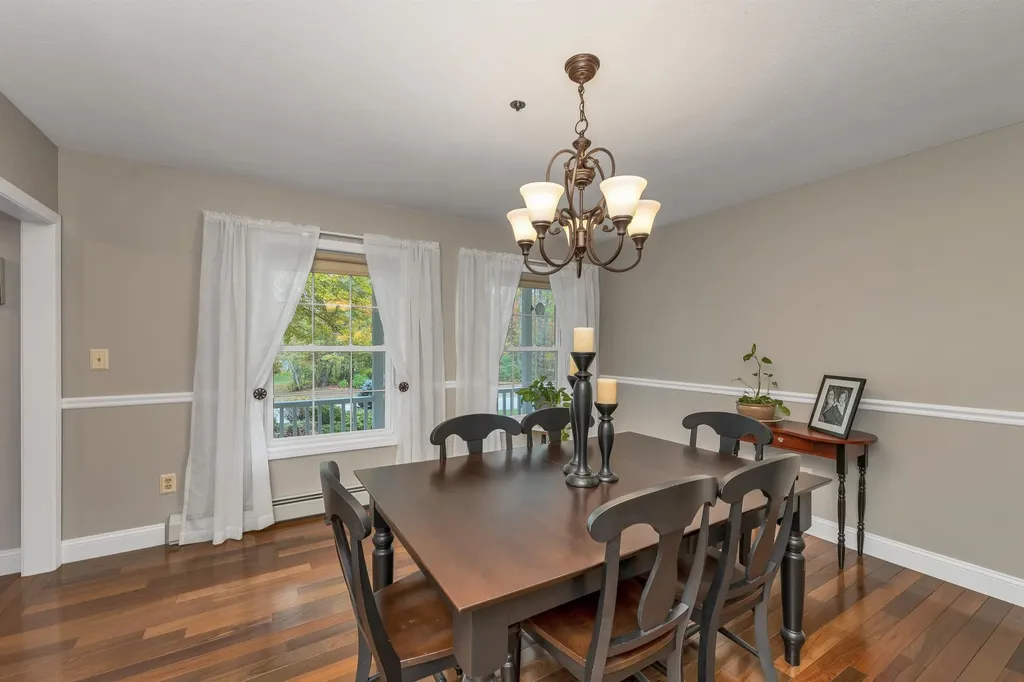 2 Farrwood Drive Hooksett NH 03106