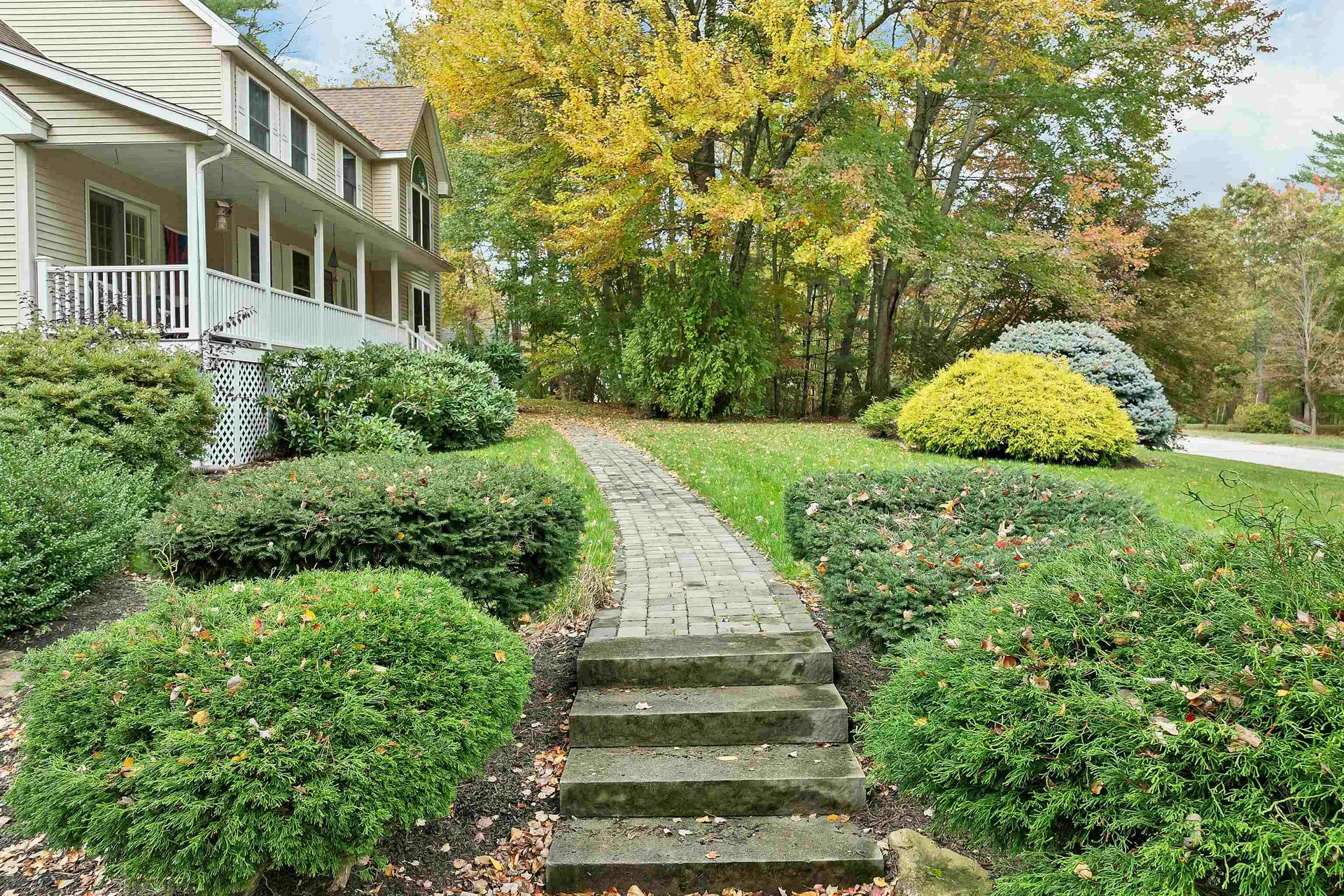 2 Farrwood Drive Hooksett NH 03106