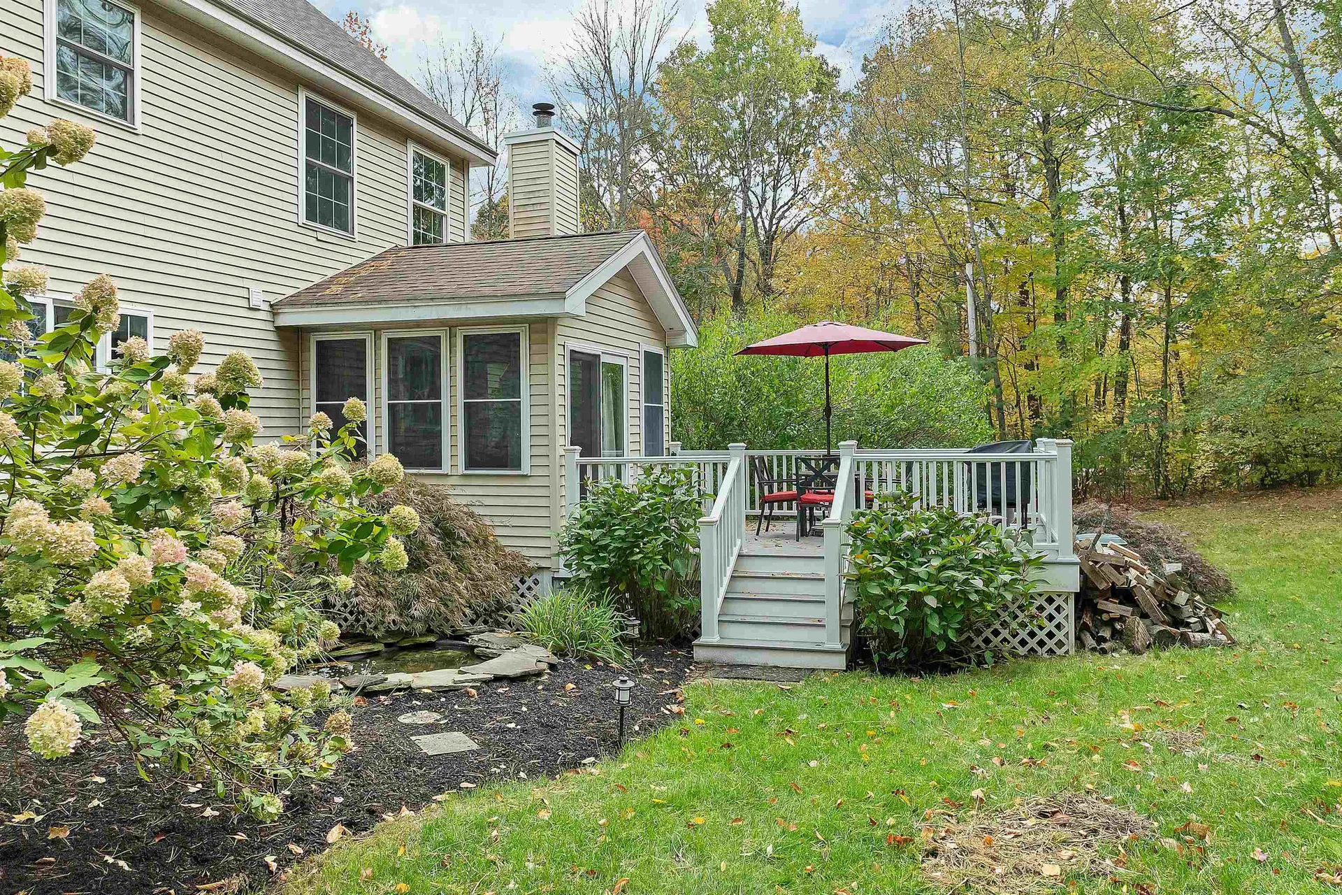 2 Farrwood Drive Hooksett NH 03106