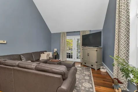 2 Farrwood Drive Hooksett NH 03106