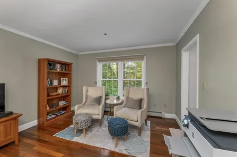 2 Farrwood Drive Hooksett NH 03106