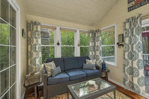 2 Farrwood Drive Hooksett NH 03106