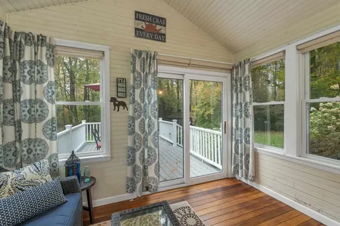 2 Farrwood Drive Hooksett NH 03106