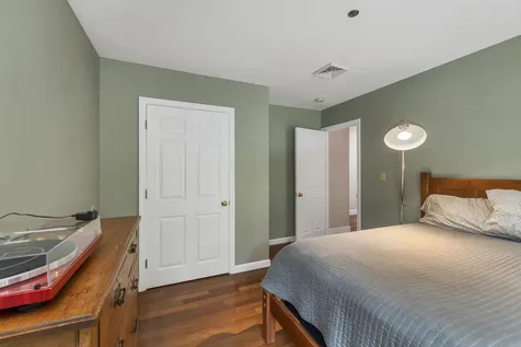 2 Farrwood Drive Hooksett NH 03106