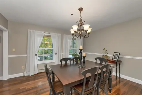 2 Farrwood Drive Hooksett NH 03106