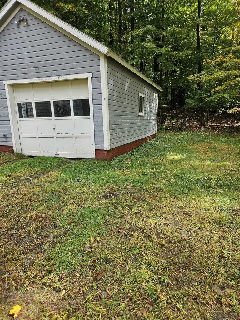 25 Dartmouth Street Claremont NH 03743