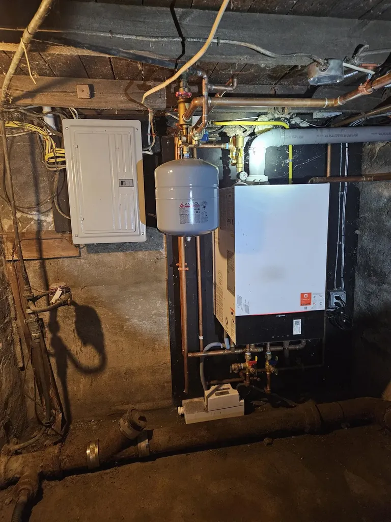 25 Dartmouth Street Claremont NH 03743