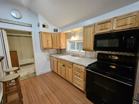 25 Dartmouth Street Claremont NH 03743