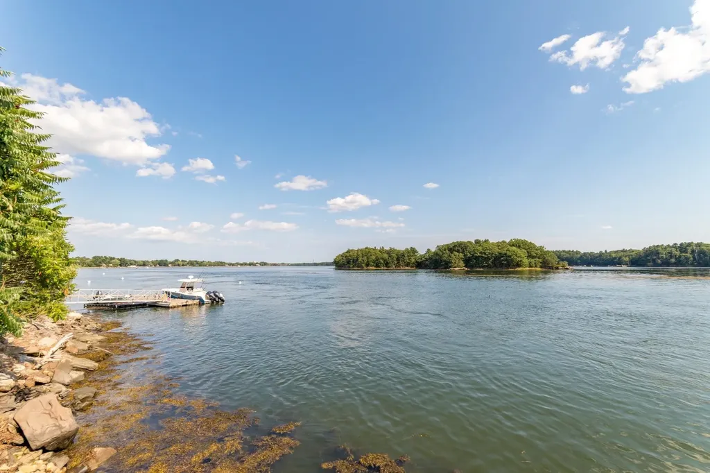 37 Cedar Point Road Durham NH 03824