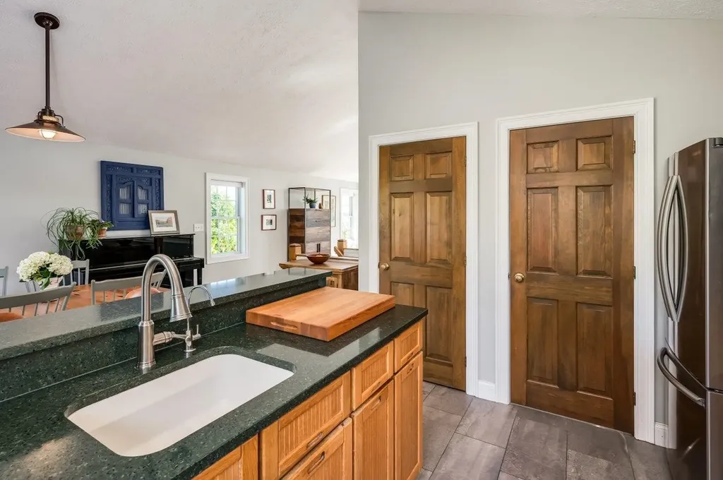 37 Cedar Point Road Durham NH 03824