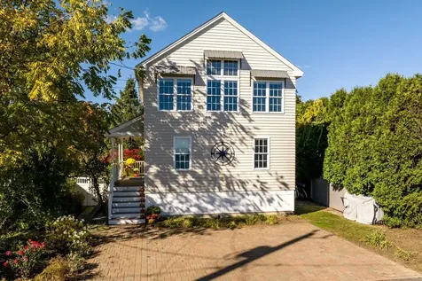 37 Cedar Point Road Durham NH 03824