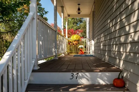 37 Cedar Point Road Durham NH 03824