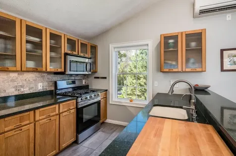 37 Cedar Point Road Durham NH 03824