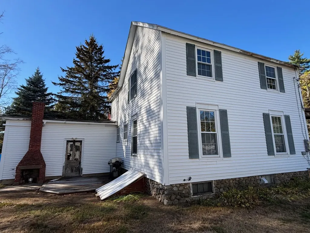 239 Gilford Avenue Laconia NH 03246