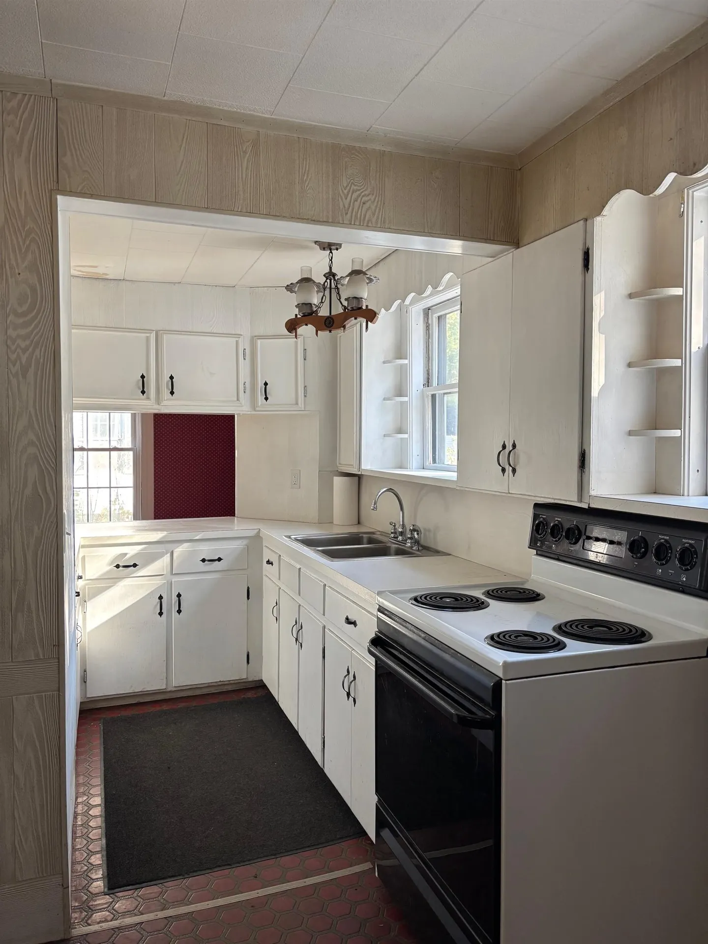 239 Gilford Avenue Laconia NH 03246