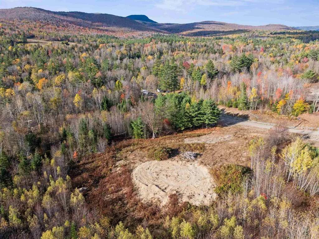 8 Walther Way Stratford NH 03590