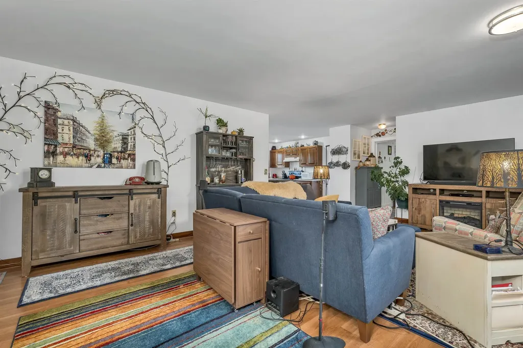 227 Union Street Peterborough NH 03458