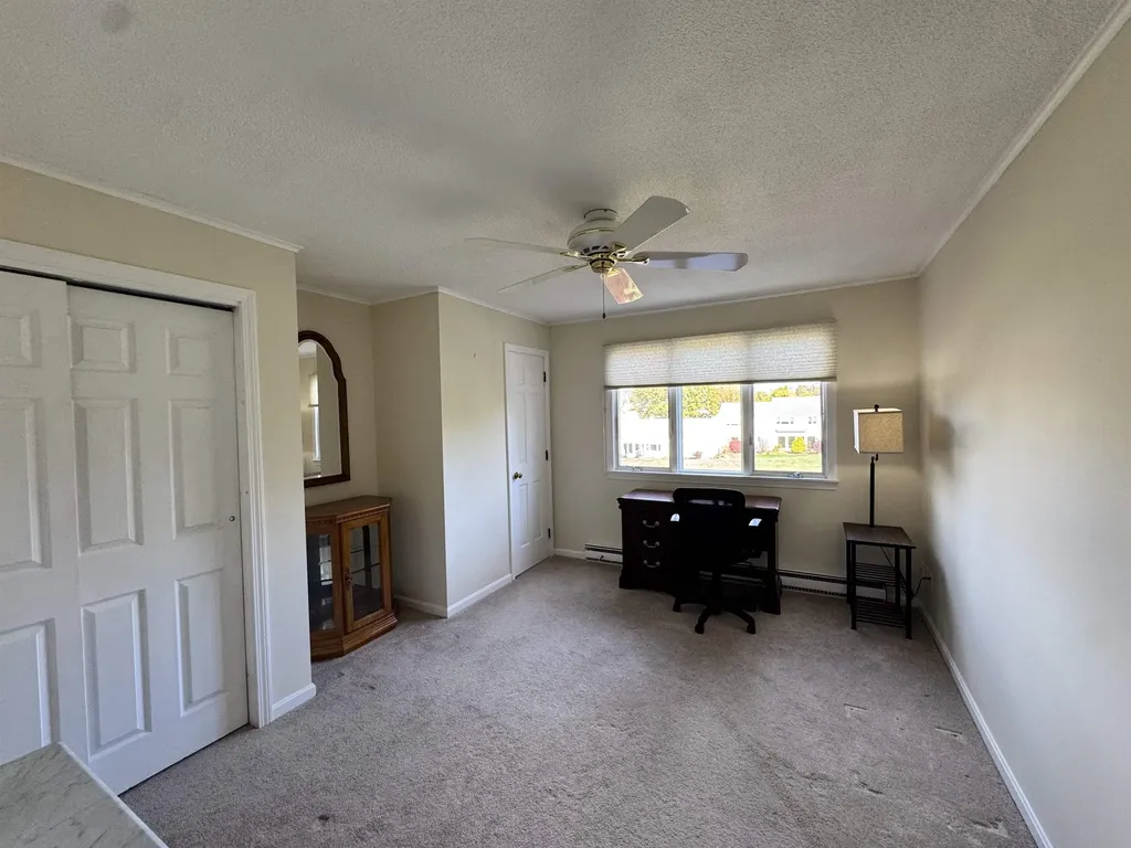 26 Hilltop Place New London NH 03257