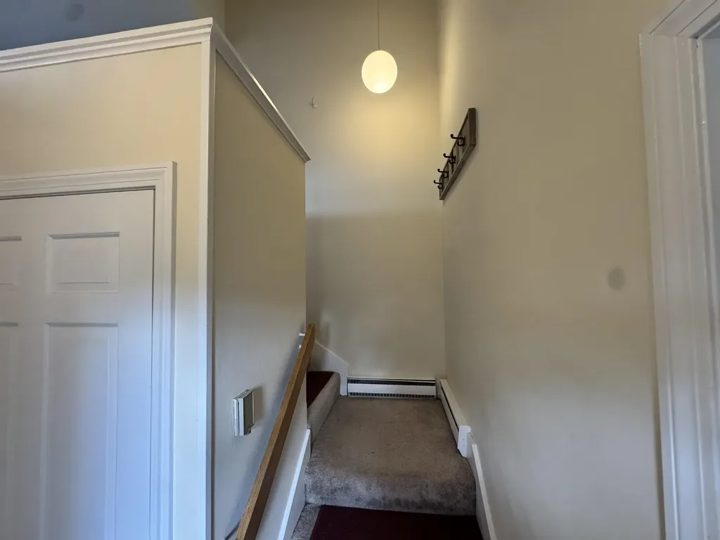 26 Hilltop Place New London NH 03257