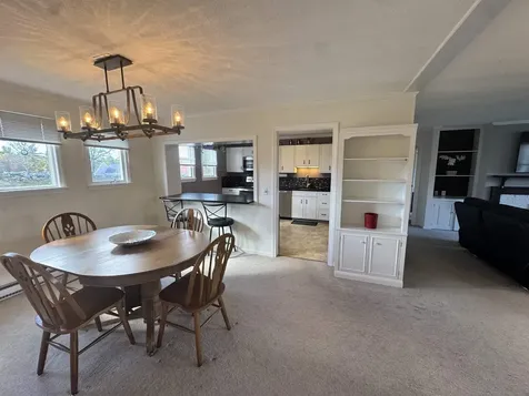 26 Hilltop Place New London NH 03257