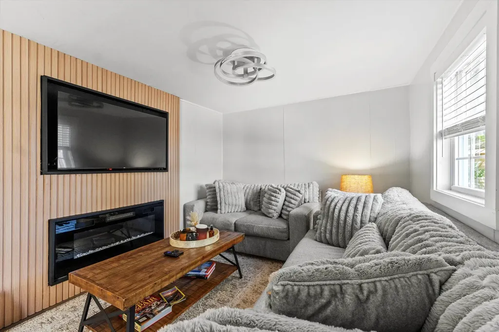 16 Gorham Drive Dunbarton NH 03046