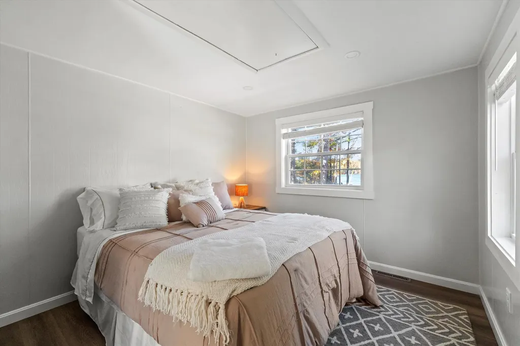 16 Gorham Drive Dunbarton NH 03046