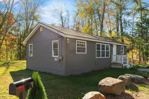 16 Gorham Drive Dunbarton NH 03046
